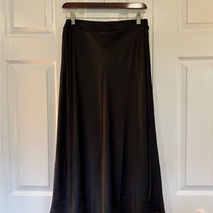 *NWT* Elegant Black Satin Women's Skirt